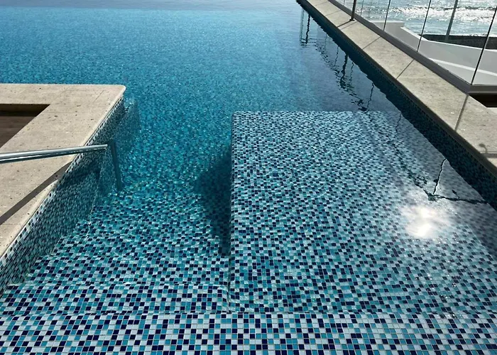 Luxury condo en Malecón, Alberca Infinity&Jacuzzi Mazatlán